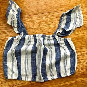 Alice+Olivia off white and navy cropped ruffled top